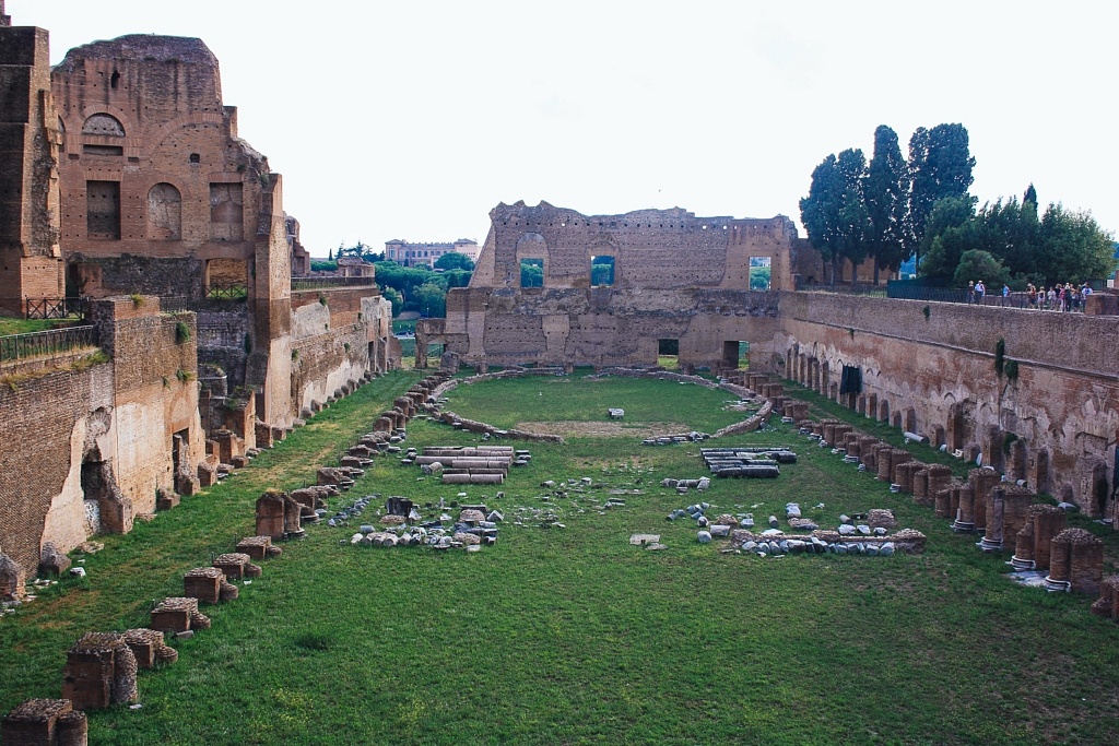 Forum, Monuments de la Rome Antique