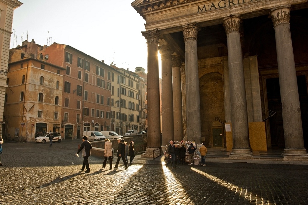 pantheon rome nuit