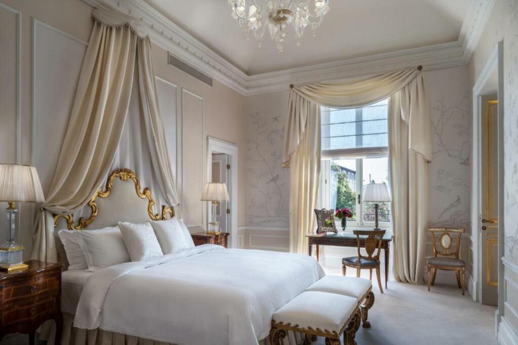 Hôtel Saint-Régis - Les Escapades à Rome