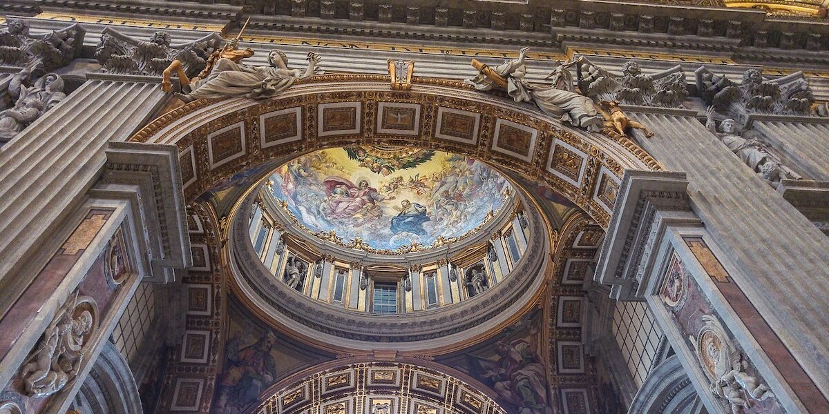 Intérieur de la Basilique Saint-Pierre - Les Escapades à Rome