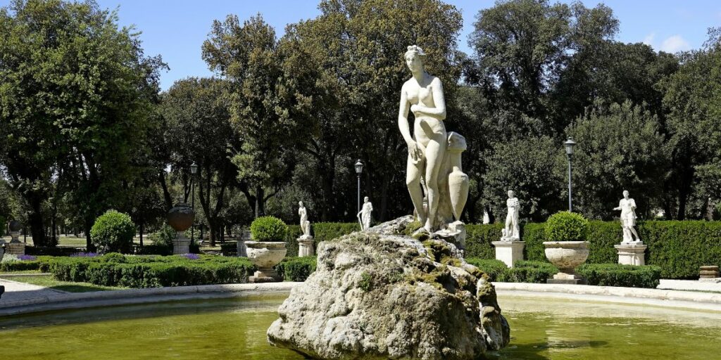 Jardins et statues de la Villa Borghese - Les Escapades à Rome