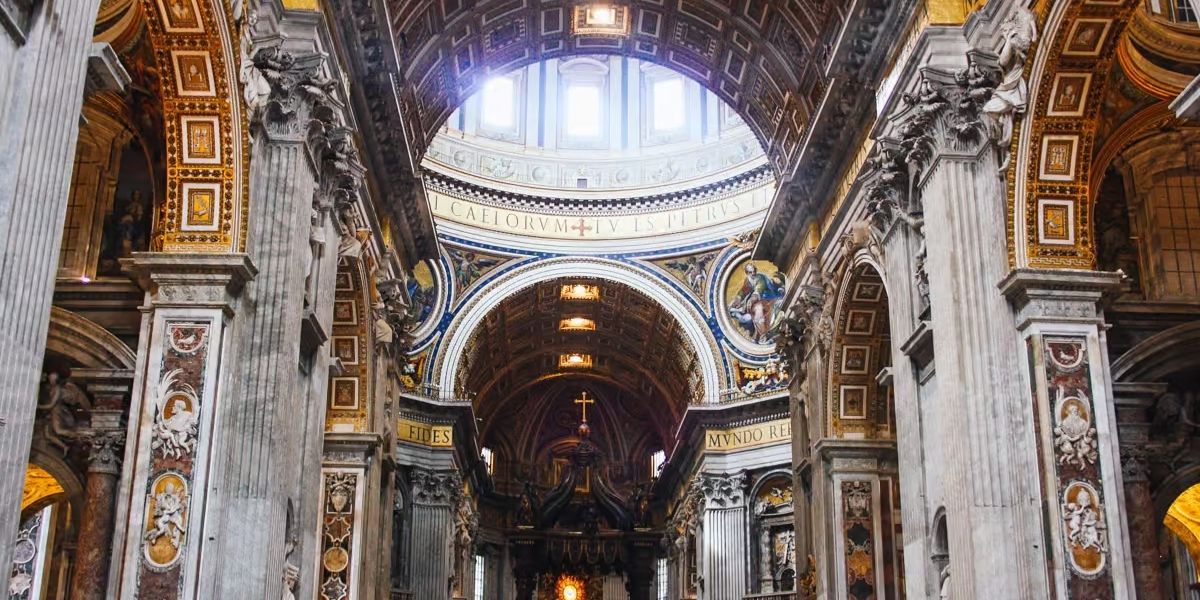 Basilique Saint-Pierre intéreieur- Les Escapades à Rome