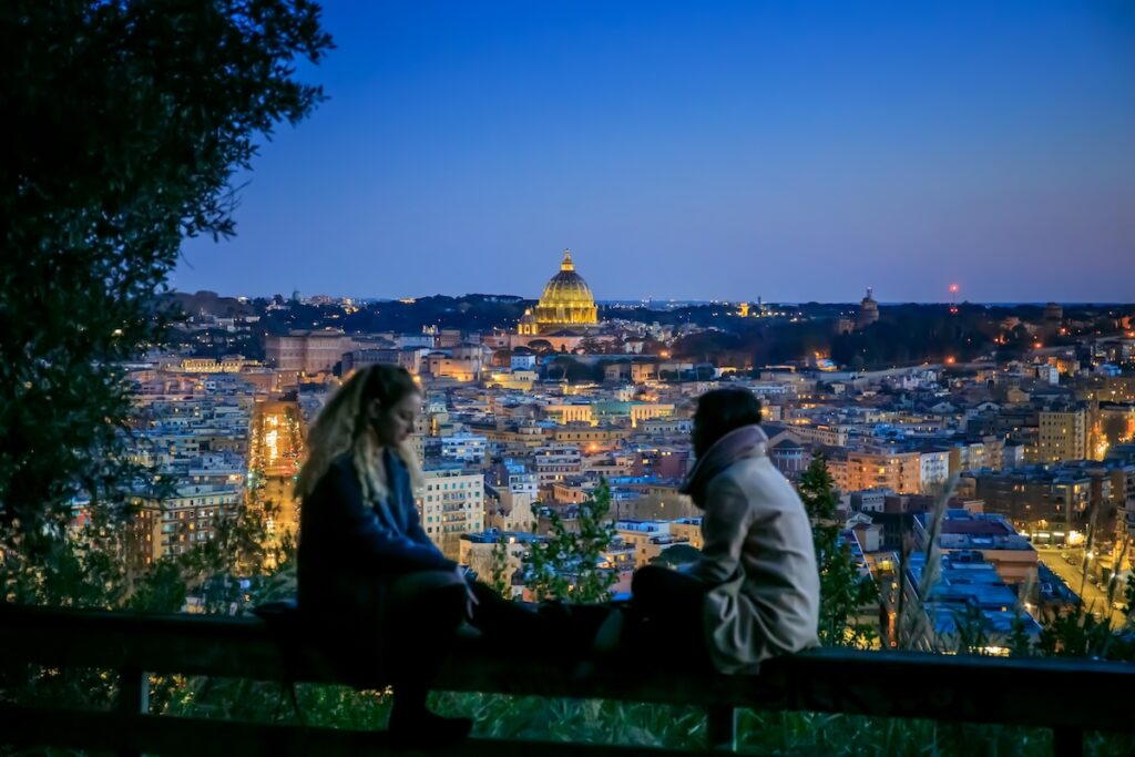 Panorama romantique sur la Basilique Saint-Pierre - Les Escapades à Rome