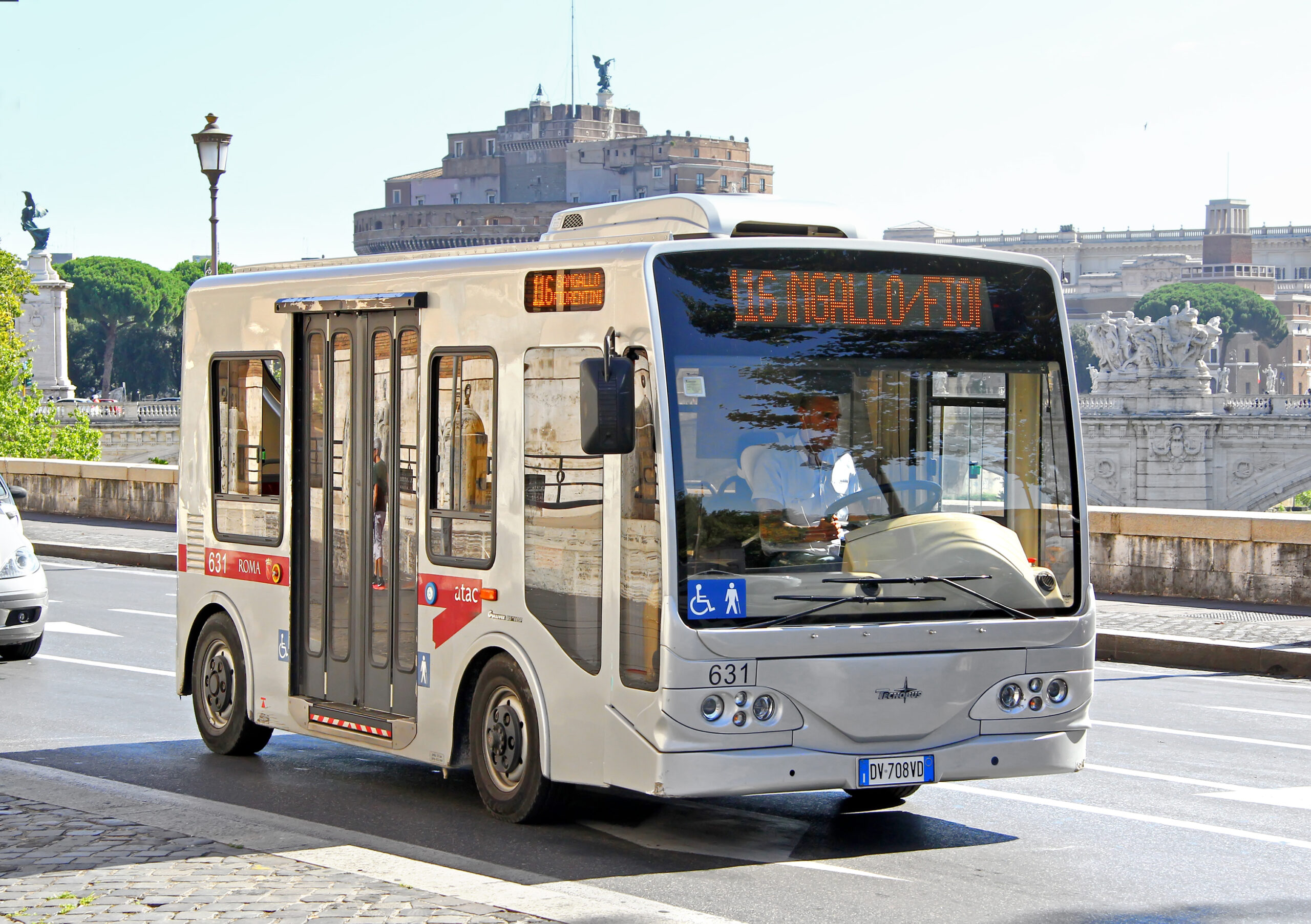 Minibus partagé - Les Escapades à Rome