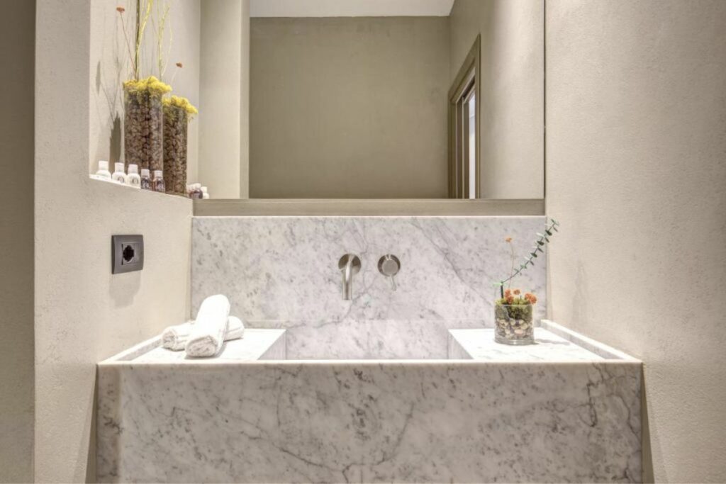 Salle de bain du 9Hotel Pantheon à Rome dans un hôtel design - Escapades à Rome